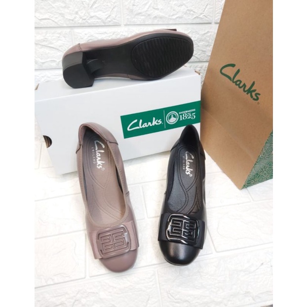 Clarks kode RG - 2003 / Clarks wedges / Sepatu wanita clarks wedges