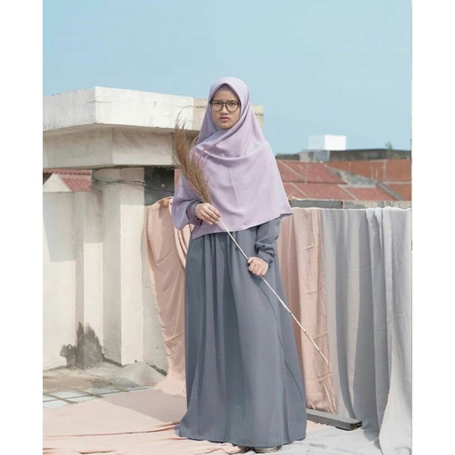 Hijab Alila | Gamis Ayumi Dark Grey | Bahan Wollycreepe