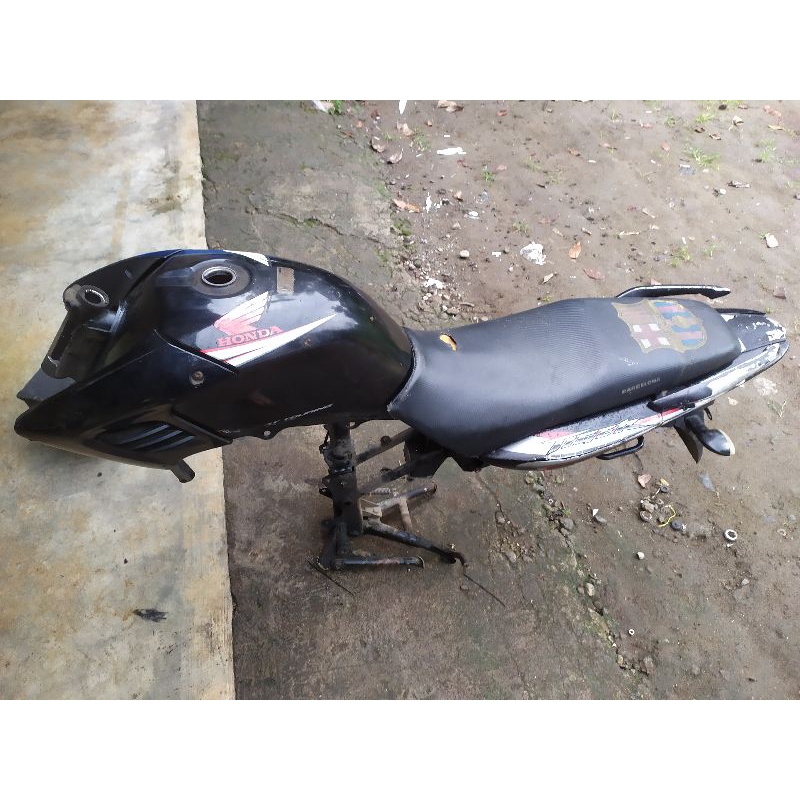 Bodi Set Rangka Tiger Revo Tiger 2000 Megapro original