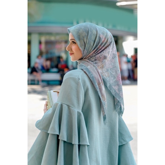 buttonscarves the dream park disney minnie JADE VOAL READY