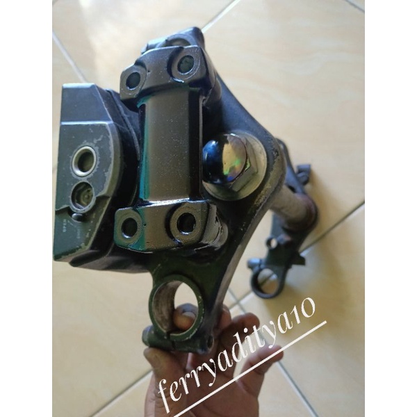 segitiga T CB 150 R Verza  Megapro Monoshock  original segitiga depan atas bawah
