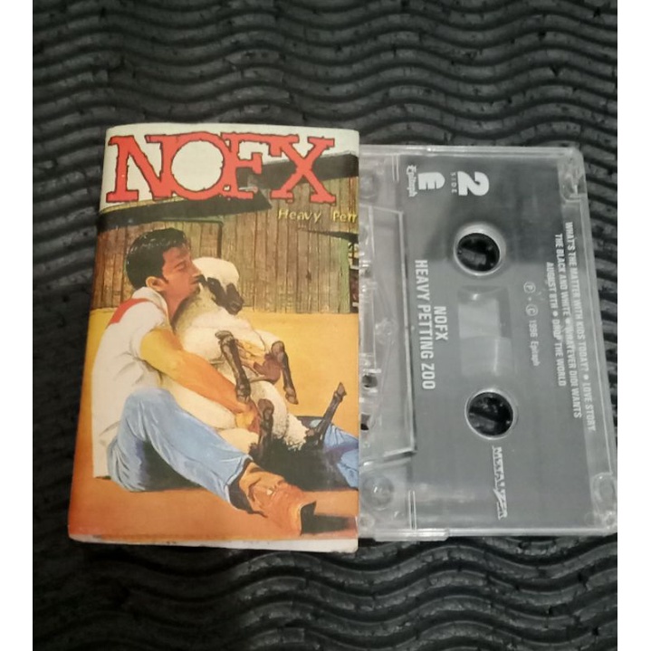 Kaset Pita cassette tape Nofx - Heavy Petting zoo - punk