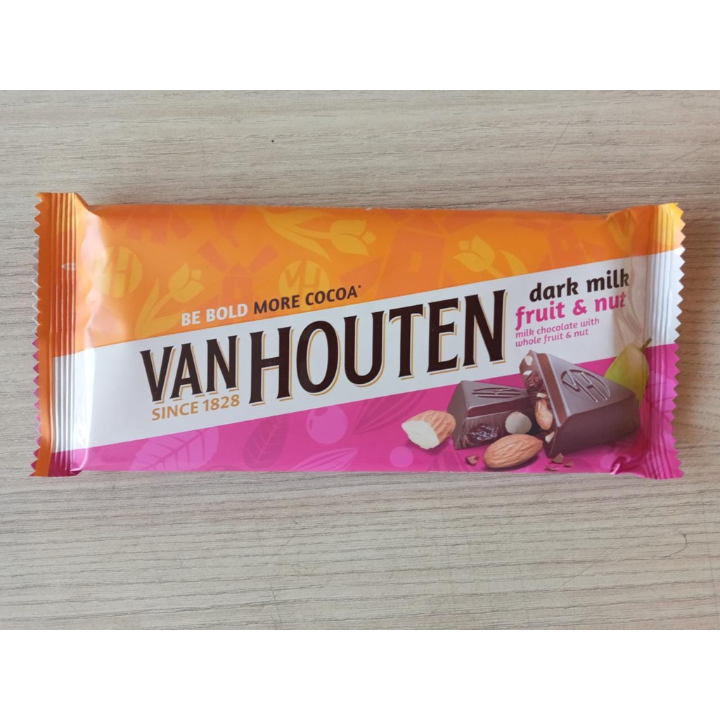 

VAN HOUTEN DARK MILK FRUIT & NUT 140 GR / MILK CHOCOLATE WITH WHOLE FRUIT & NUT