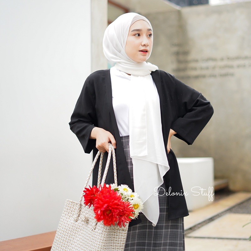 Keyla plain outer