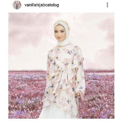 CAMELLIA BLOUSE WHITE - VANILLA HIJAB