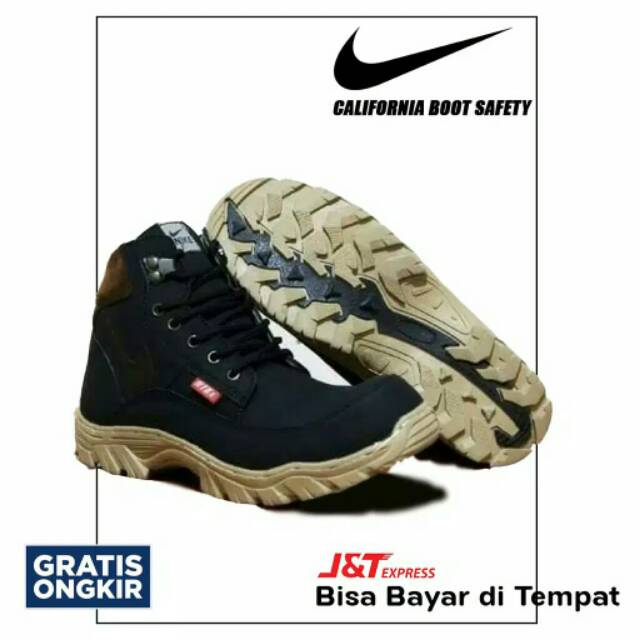 Sepatu Pria Boots Carlipornia Nike