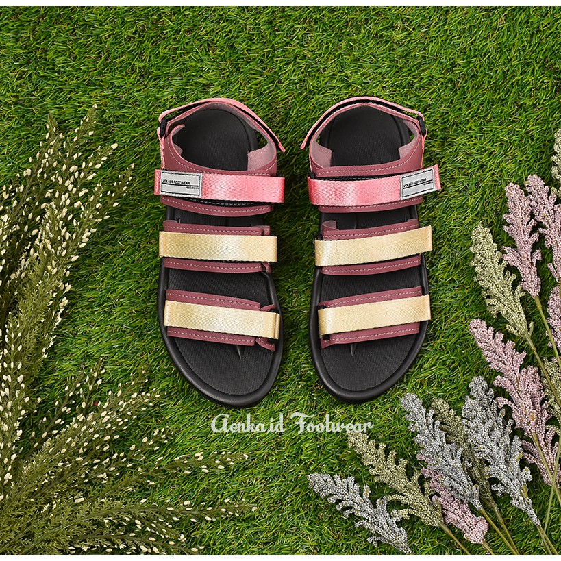 V SANDAL wanita outdoor / SENDAL gunung wanita hiking murah  Triple Strap Combinasi