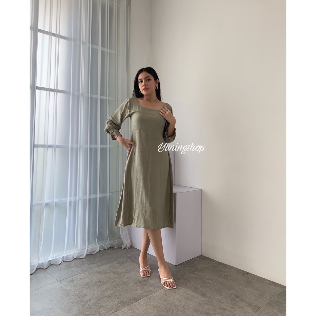 Long Dress Puffy/Dress Panjang