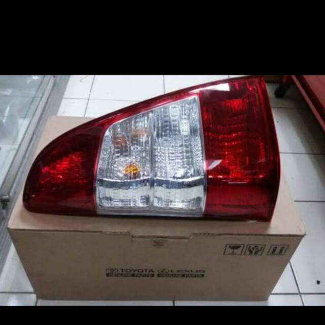 Stop Lamp Innova 2012-2015. Lampu Stop Innova. Lampu Belakang Innova