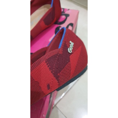 preloved sepatu gosh merah