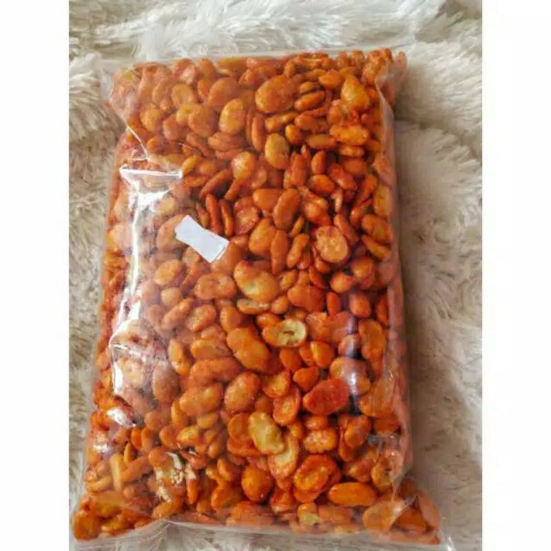 

kacang koro kupas pedas 1 kg - camilan kiloan