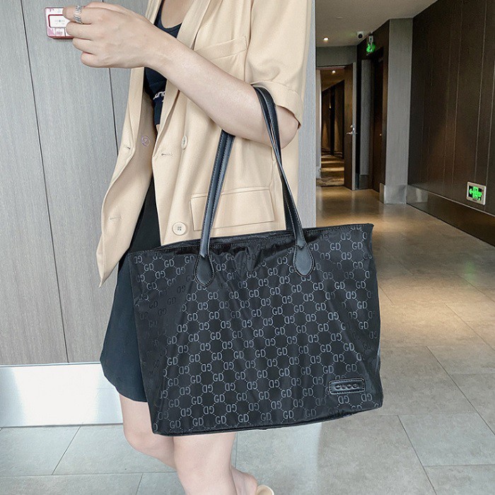 SG61172 syafniegalery GD parasut with zipper tote bag impor 7423 1317 82450 3086