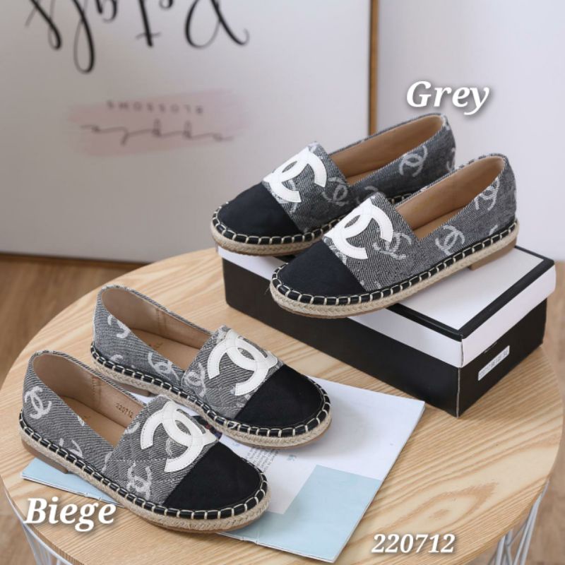 Sepatu Slop wanita import Canvas kode 220712