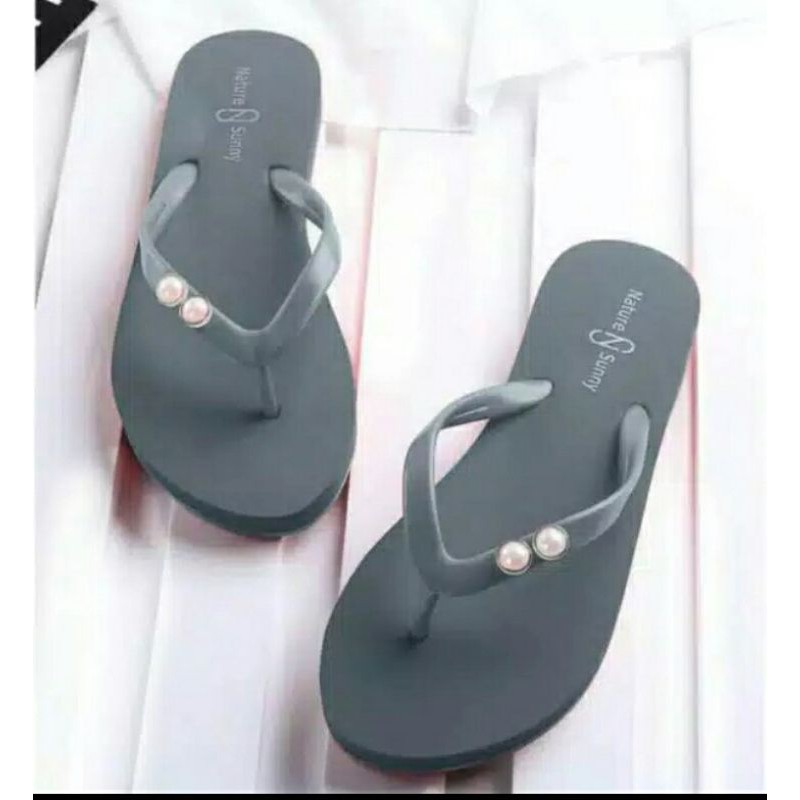 SANDAL JEPIT WANITA KARAKTER MUTIARA