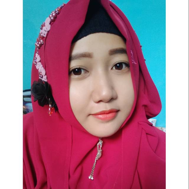 Zaura hijab