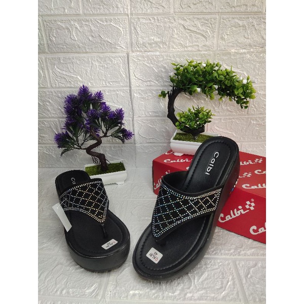 [ BEST SELLER CALBI ORI LOKAL ] SANDAL WEDGES CALBI | SANDAL WEDGES CEWEK | SANDAL JAPIT WEDGES CEWEK | SANDAL CEWEK WEDGES TERLARIS-Wedges Batik J