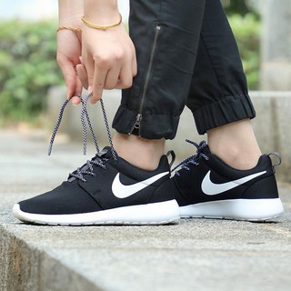 Sepatu Lari Desain ROSHERUN NIKE TANJUN Bahan Mesh Sepatu Lari Desain ROSHERUN NIKE TANJUN Bahan Mesh