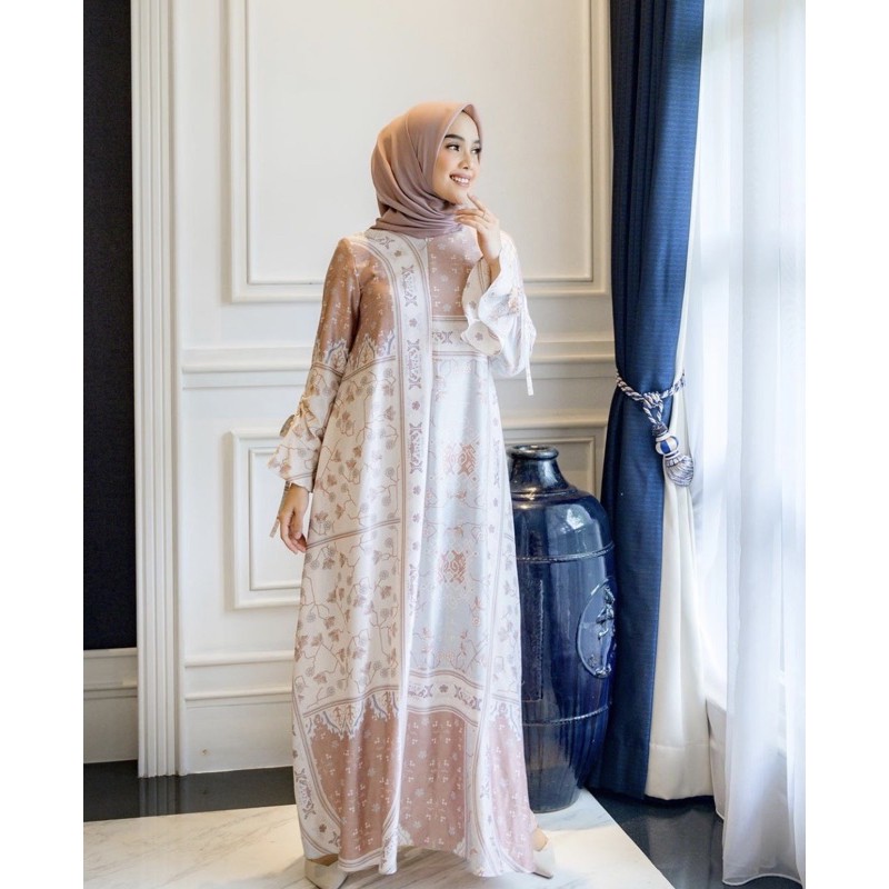 sold preloved agnia dress by wearing klamby