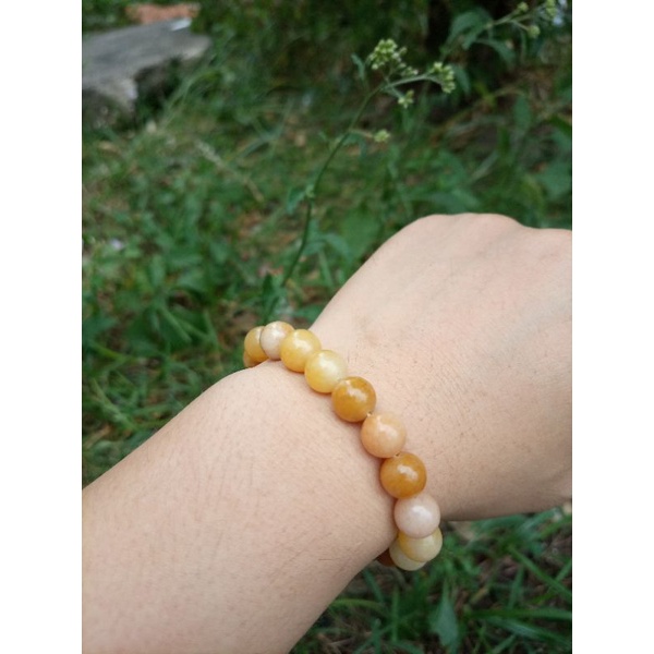 gelang giok kuning