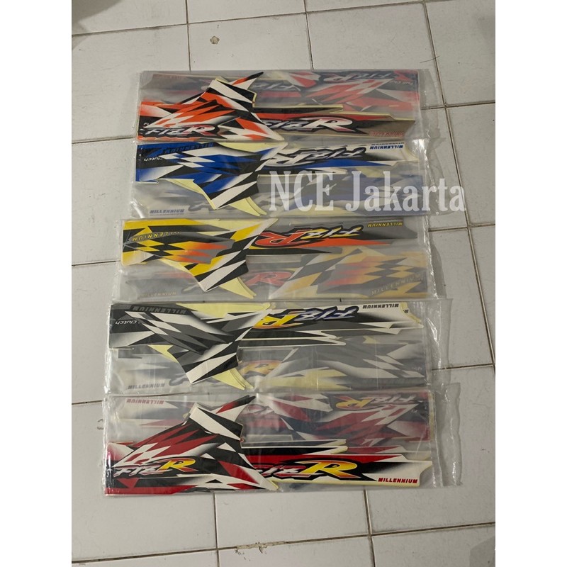 STIKER STRIPING F1ZR MILLENIUM