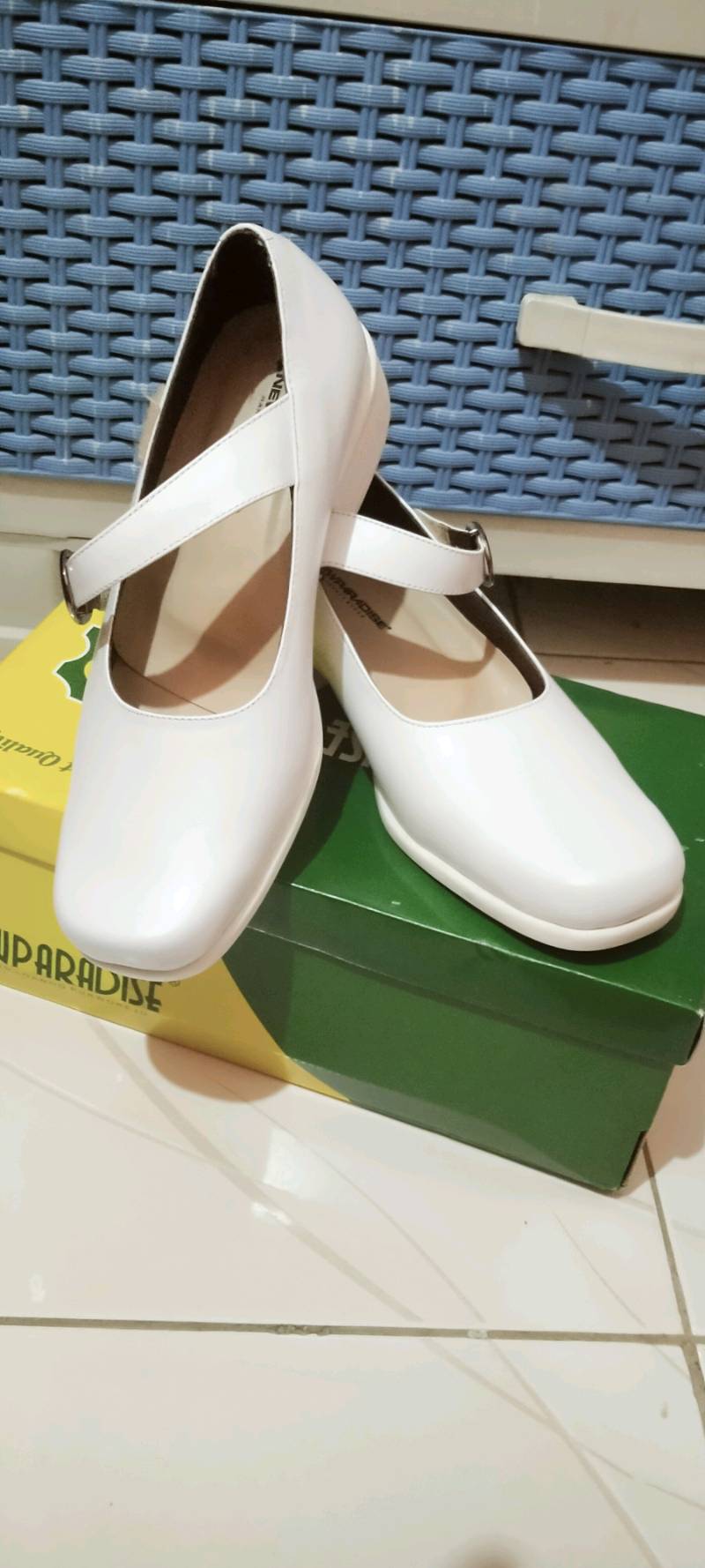 Sale ! Sepatu Paskibra Sekolah Kantor Pantofel Wanita / Sepatu Formal Kerja Wanita Kulit Asli Putih