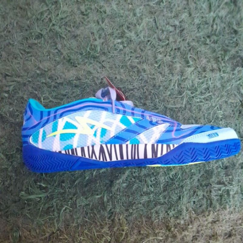 SPECS METASALA RIVAL III