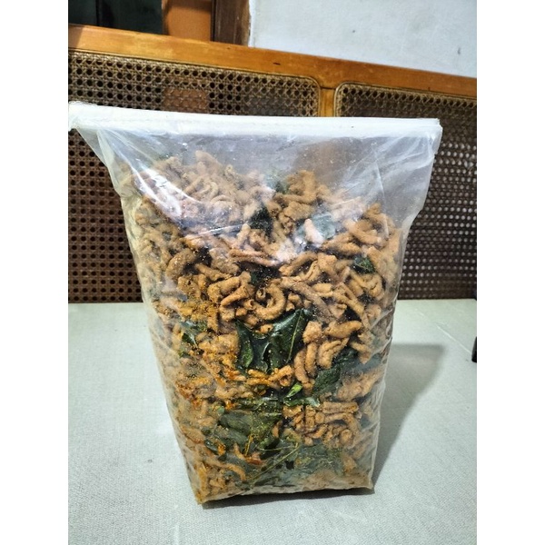 

keripik usus daun jeruk