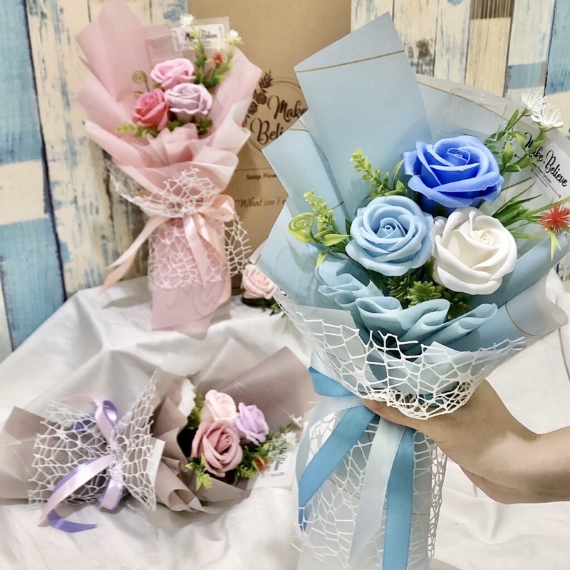 Buket Wisuda Bunga Mawar Sabun Hadiah Anniversary Bouquet Kado