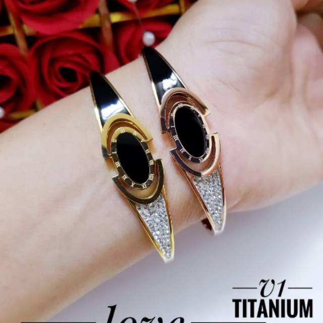 Titanium gelang 1333j