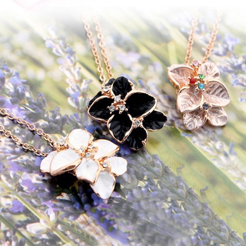 Hu Hu Hu Hu Hu Alat Bantu Pasang Kacamata♡ Kalung Choker Rantai Pendek Multilayer Desain Bunga Gardenia Untuk Wanita