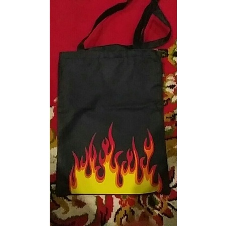 Tote Bag tas Black On fire Api terbakar Api Ungu Api Putih musik Heavy rock BAND metal tote bag resleting pria wanita tas sekolah / tas ngaji / tas kerja / tas belanja unisex canvas kekinian hitam/black tas jinjing/laptop fashion