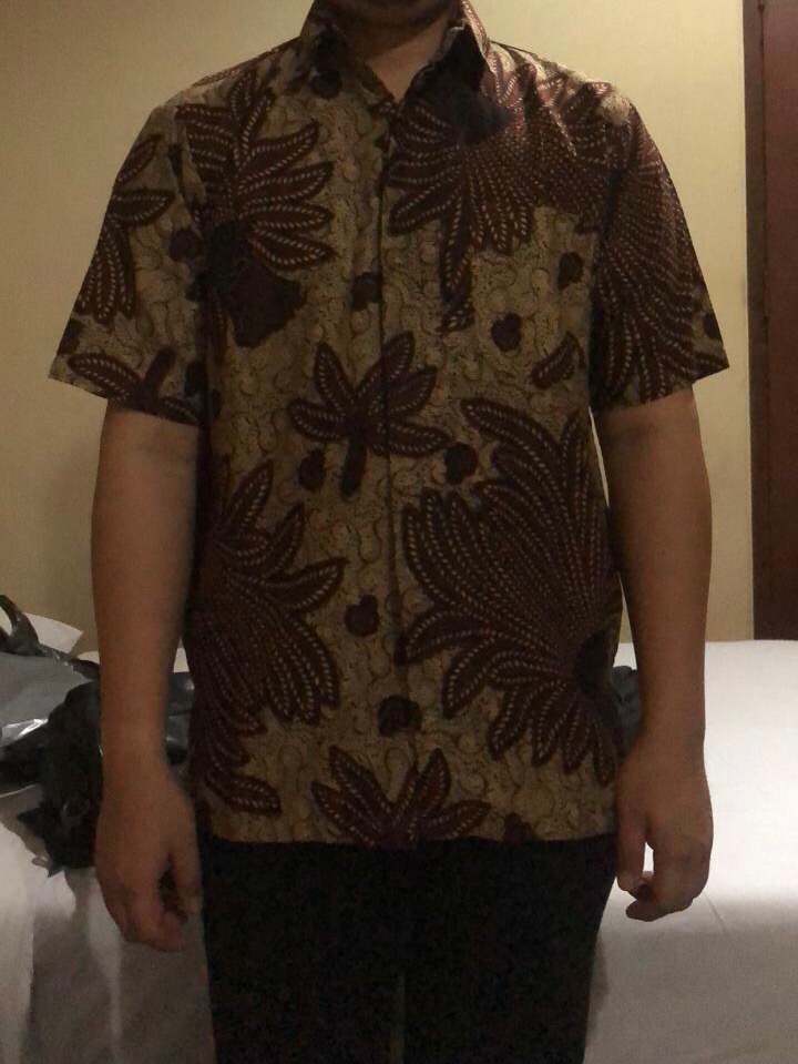 Batik Myrna - Kemeja Batik Lengan Pendek Baju Atasan Pria Motif Padi Fitri