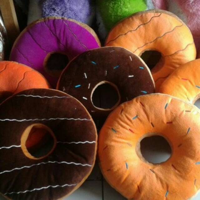 BONEKA BANTAL DONAT JUMBO / BANTAL JCO / BANTAL DUNKIN DONAT
