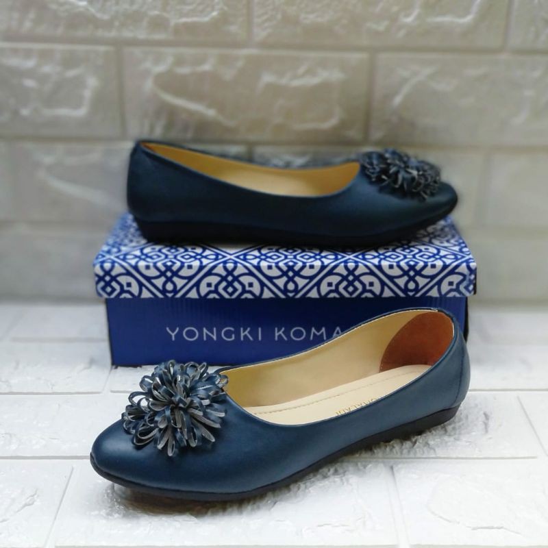 Flat Shoes Yongki Komaladi