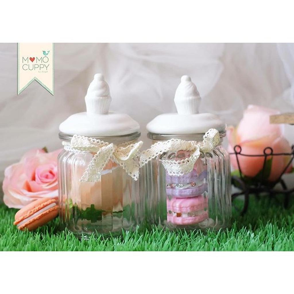 Toples Kecil kedap