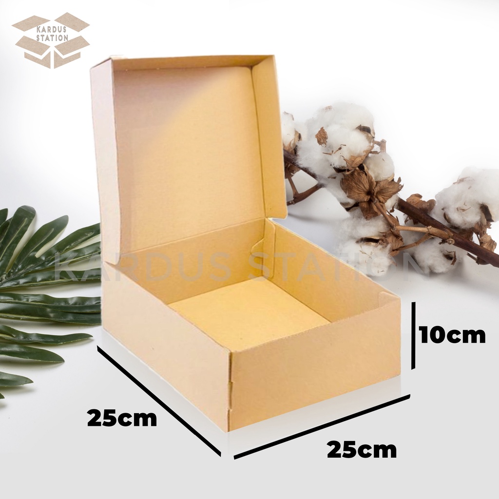 Kardus Cake Box /Kardus Kue Uk 25x25x10 Cm