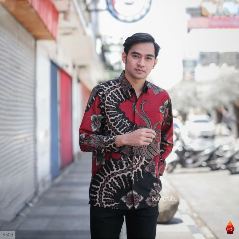 Batik kemeja pria lengan panjang lapis furing bahan katun halus baturaden reguler klabang merah