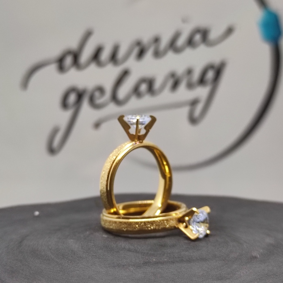 Cincin Titanium Gold Pasir / Cincin Pria Wanita Anak Couple Tunangan Nikah / DIAMGOLD-PASIR