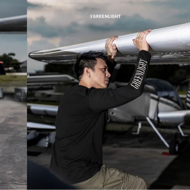 Kaos greenlight ariel lengan panjang premium distro/kaos pria terlaris