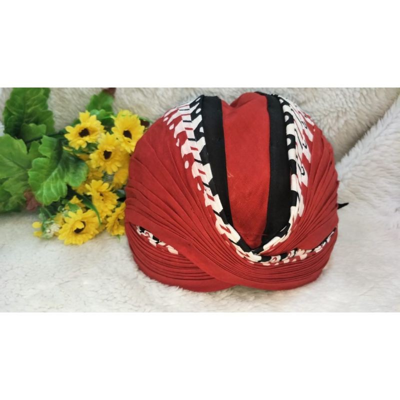 BLANGKON JOGJA PRIA KEMITIR MERAH BATIK TOPI TRADISIONAL COWOK ADAT JAWA HALUS MURAH KUPLUK PECI