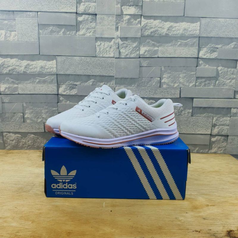Sepatu Adidas Zoom Grade Ori Cewek, Size 36-40. Running Zumba Senam joging