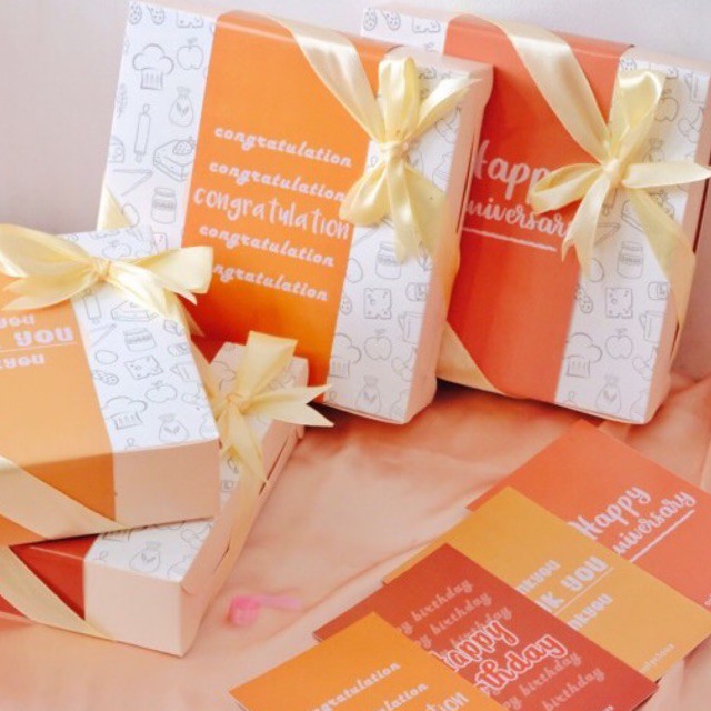 

TAMBAHAN BOX HAMPERS