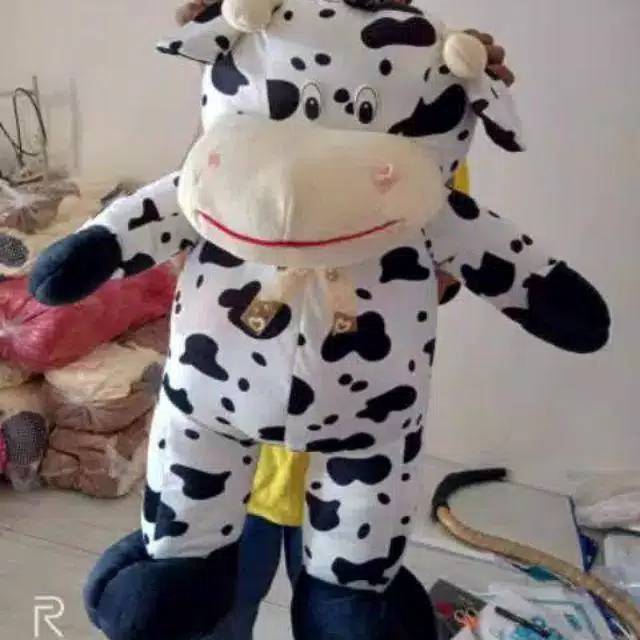 Boneka sapi jumbo