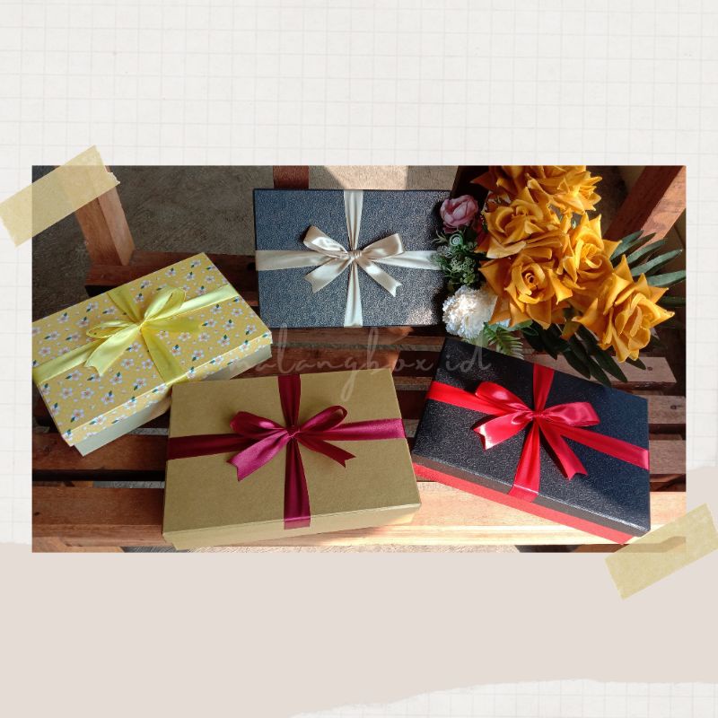 

KOTAK KADO/GIFT BOX MURAH UK. 25cm × 17cm × 5cm