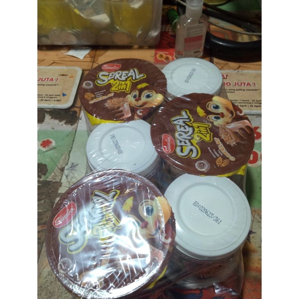 

Simba Sereal Cup 2 in 1 ( 1 pack isi 10 cups)