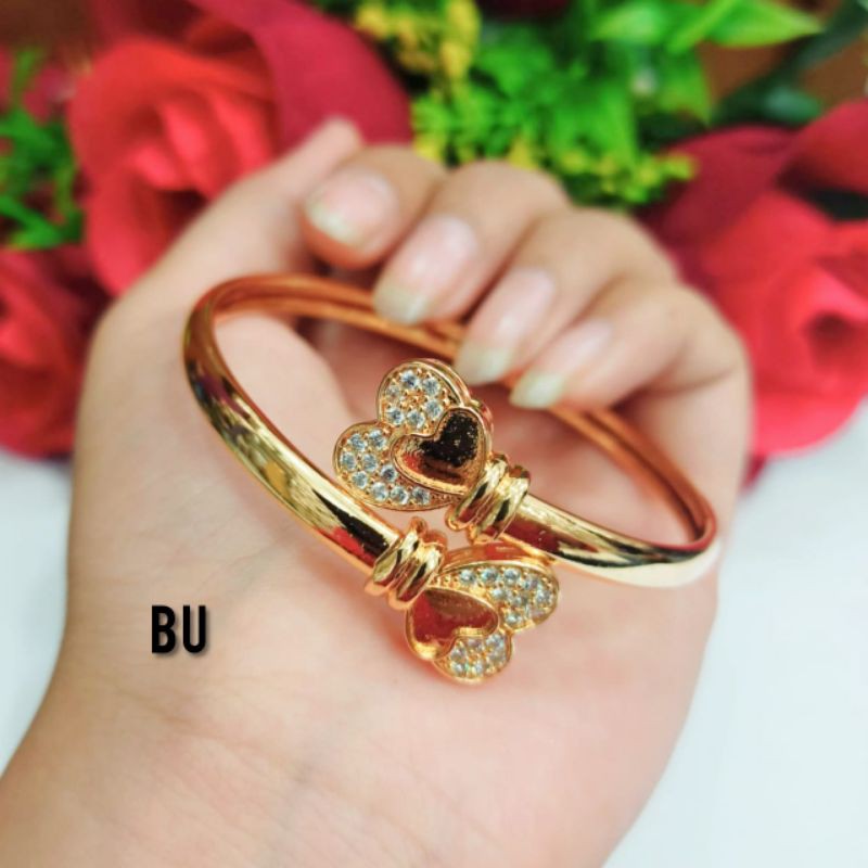 GELANG TANGAN WANITA TITANIUM MOTIF PILIHAN ANTI LUNTUR BAHAN LAPIS EMAS 24 K