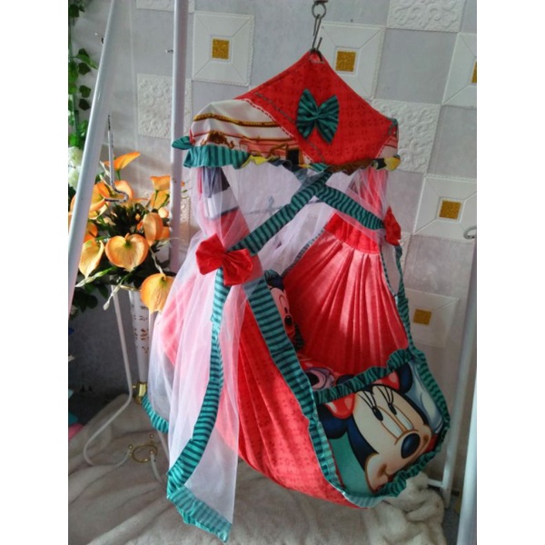 ayunan bayi set karakter