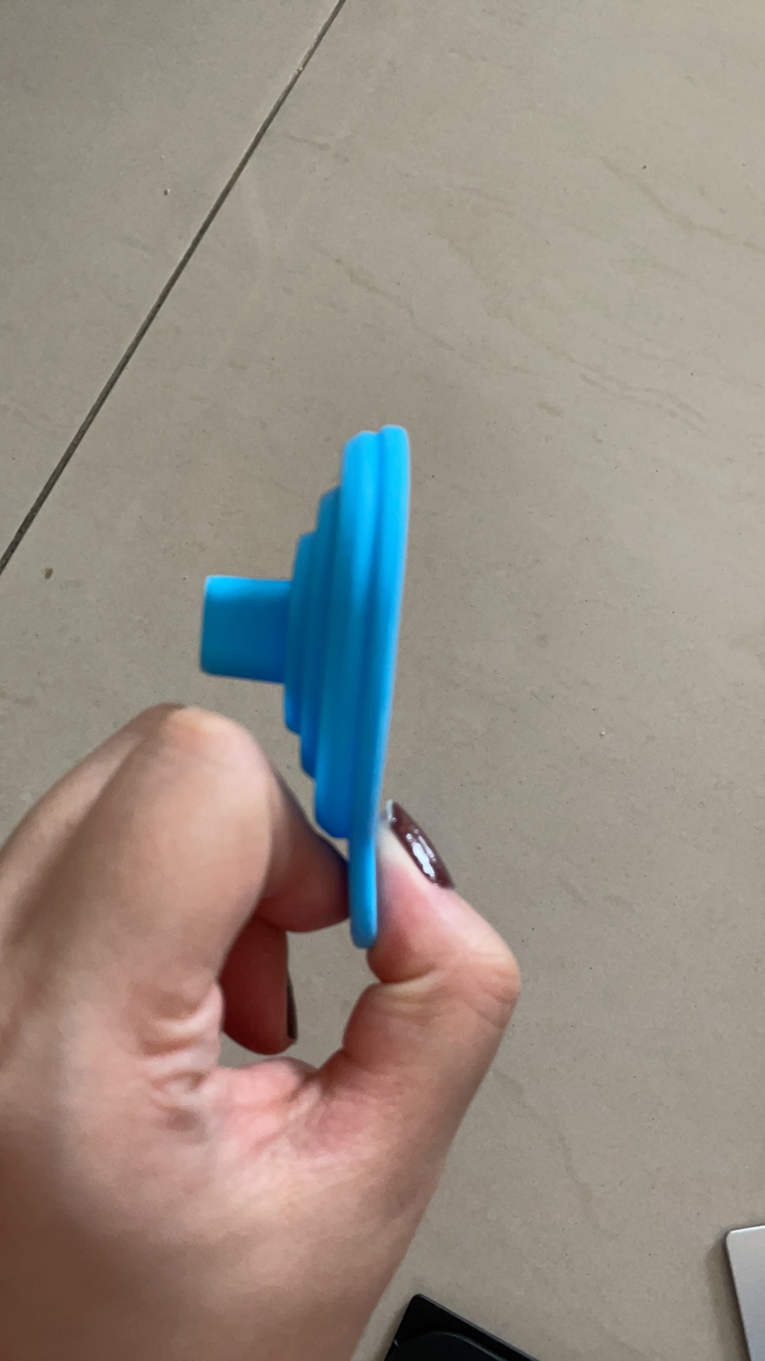 1pc Corong Lipat Mini Bahan Silikon Untuk Memasak