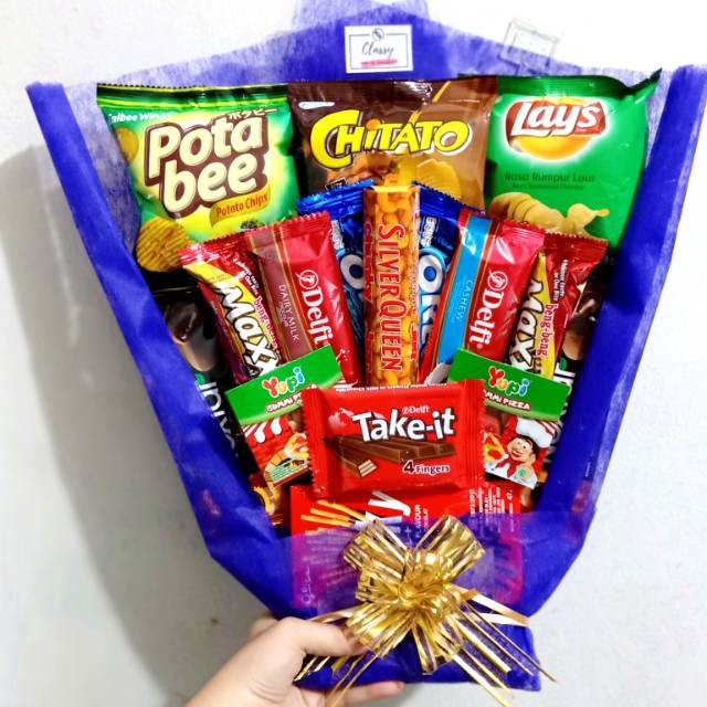 

Snack Bouquet Coklat / Bucket Buket Snack Makanan / Kado Hadiah Graduation Wisuda Sidang Skripsi