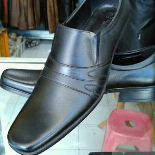 Sepatu pria kulit asli/sepatu kantor pria asli kulit